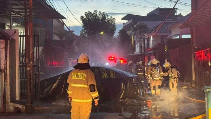 BYD Seal Terbakar di Palmerah? Investigasi Mendalam Terungkap!
