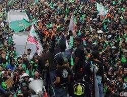 Ojol se-Indonesia Demo Besar: Tuntutan Mengejutkan di Istana?