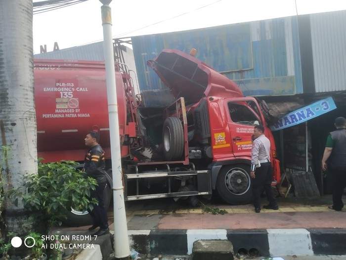 Pertamina Buka Suara: Kecelakaan Truk BBM Jakarta Timur