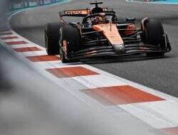 Piastri Menang! McLaren Dominasi F1 Miami, Finis 1-2
