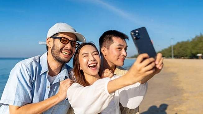 HP Selfie Glowing 2025? 5 Kamera Depan Terbaik!